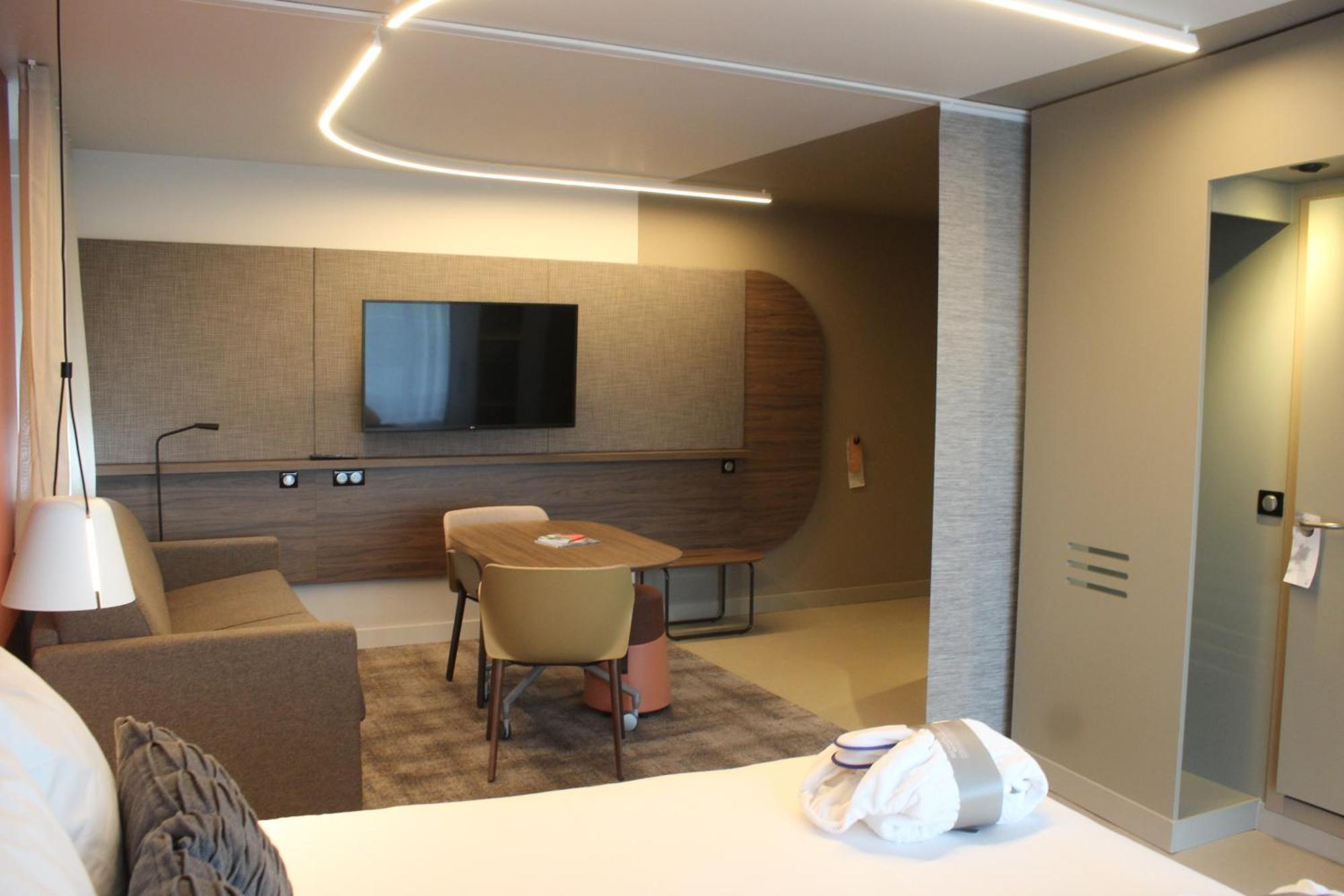 Novotel Suites Rouen Normandie Exteriör bild