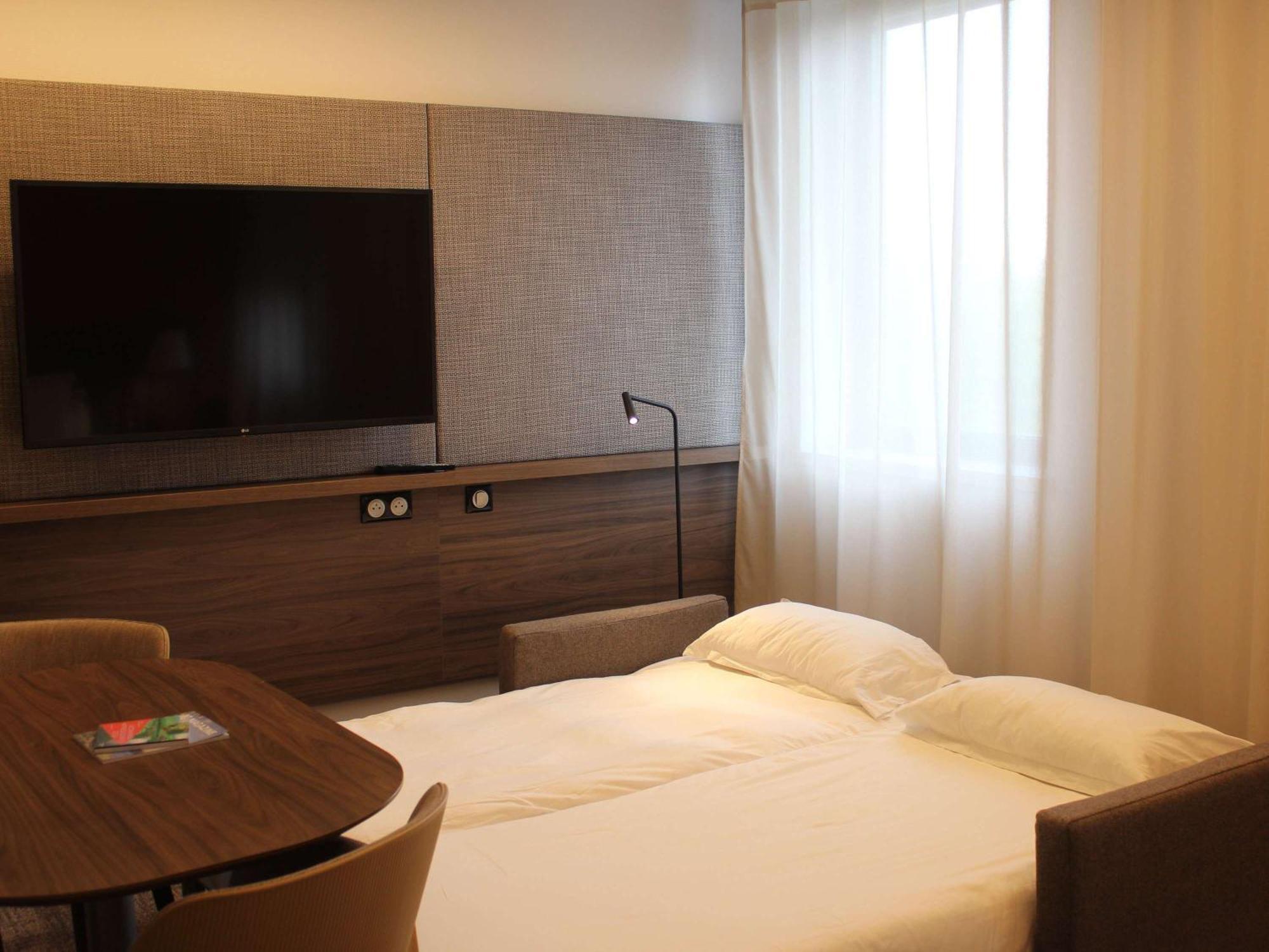 Novotel Suites Rouen Normandie Exteriör bild