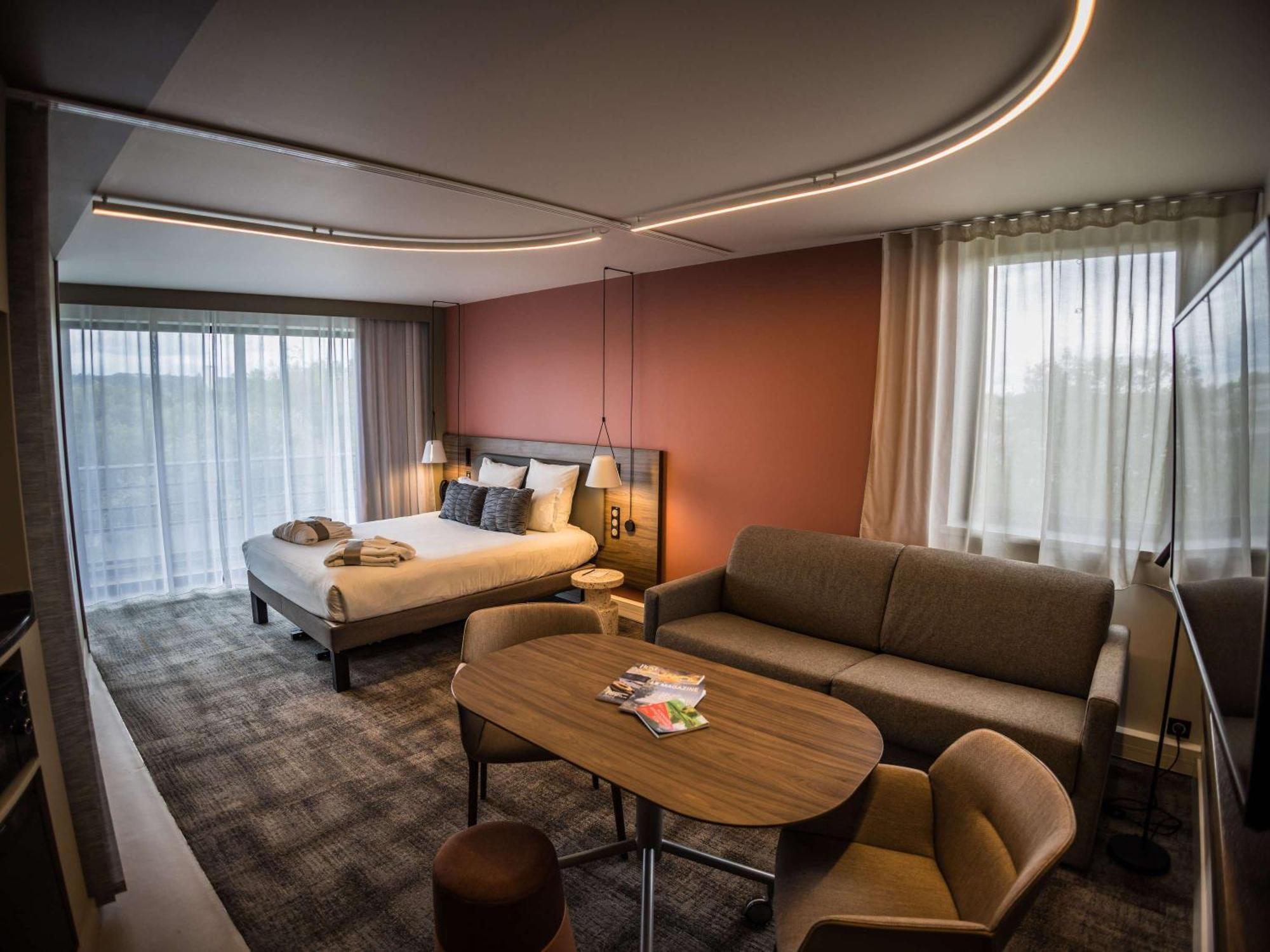 Novotel Suites Rouen Normandie Exteriör bild